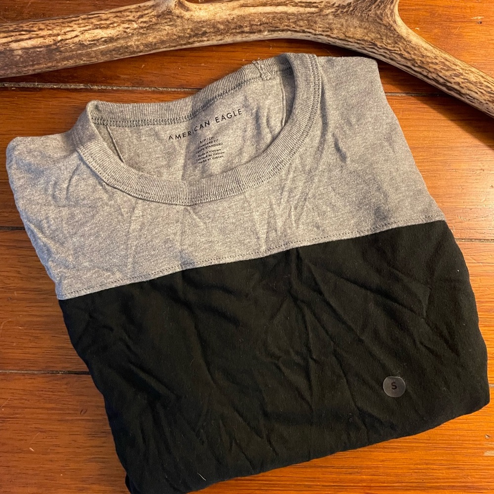 Men’s Small American Eagle Tee